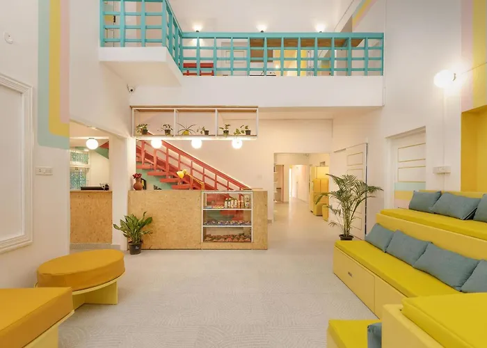 Locul Midtown-Indiranagar Hostel Bangalore